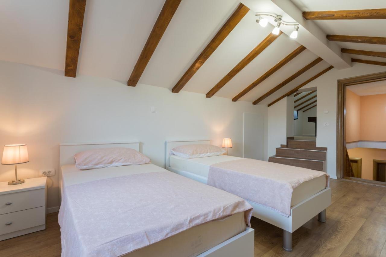 Holiday Home Antonio Dracevac Ninski Buitenkant foto