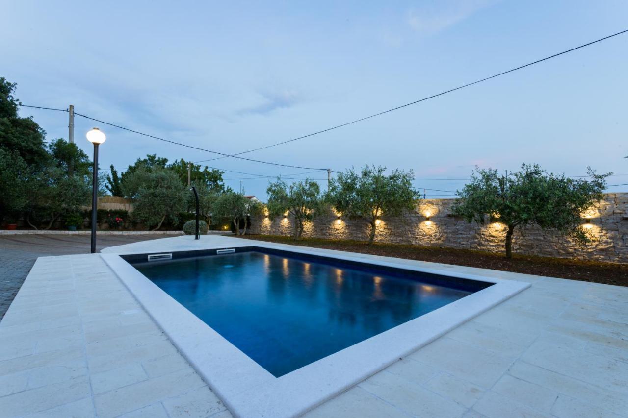 Holiday Home Antonio Dracevac Ninski Buitenkant foto