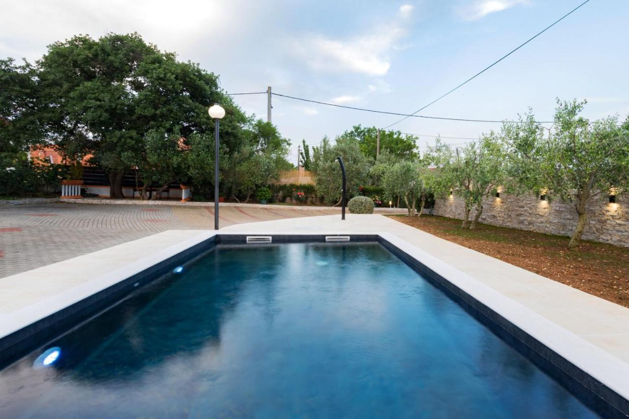 Holiday Home Antonio Dracevac Ninski Buitenkant foto