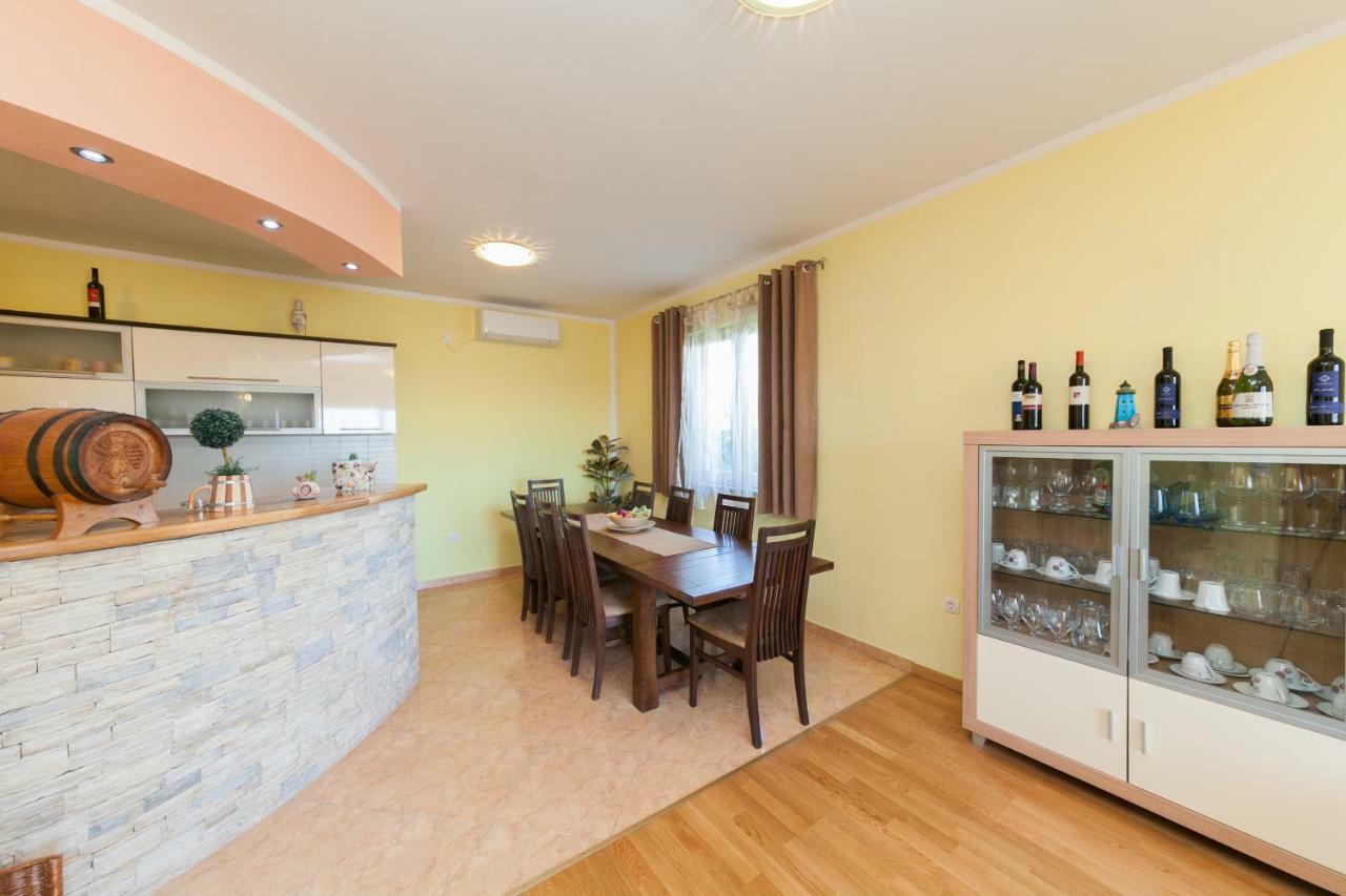 Holiday Home Antonio Dracevac Ninski Buitenkant foto