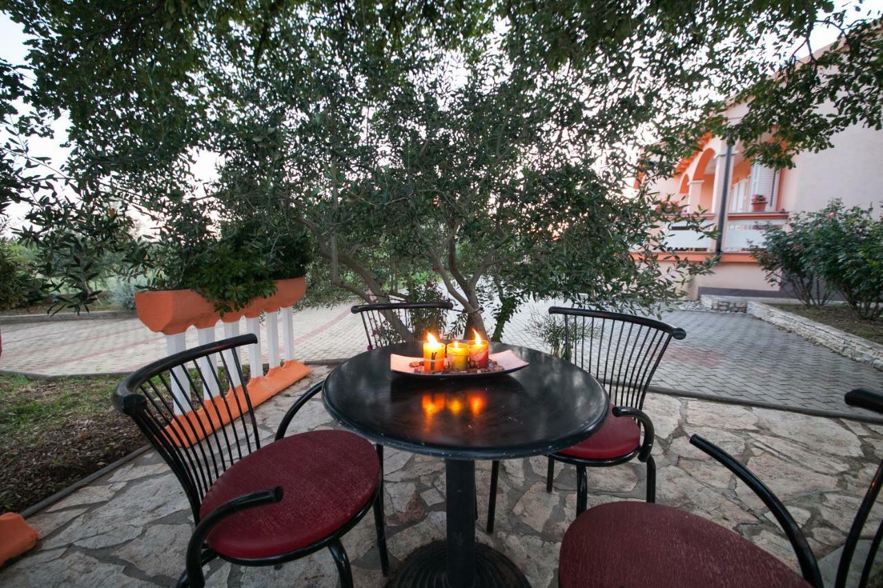 Holiday Home Antonio Dracevac Ninski Buitenkant foto